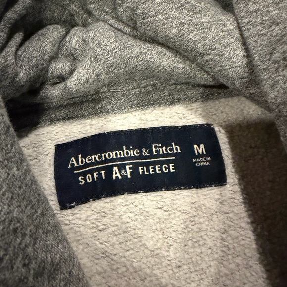 Abercrombie & Fitch Soft A & F Fleece Hoodie size medium - Picture 3 of 6